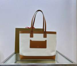 Picture of Burberry Handbags _SKUfw241226945fw